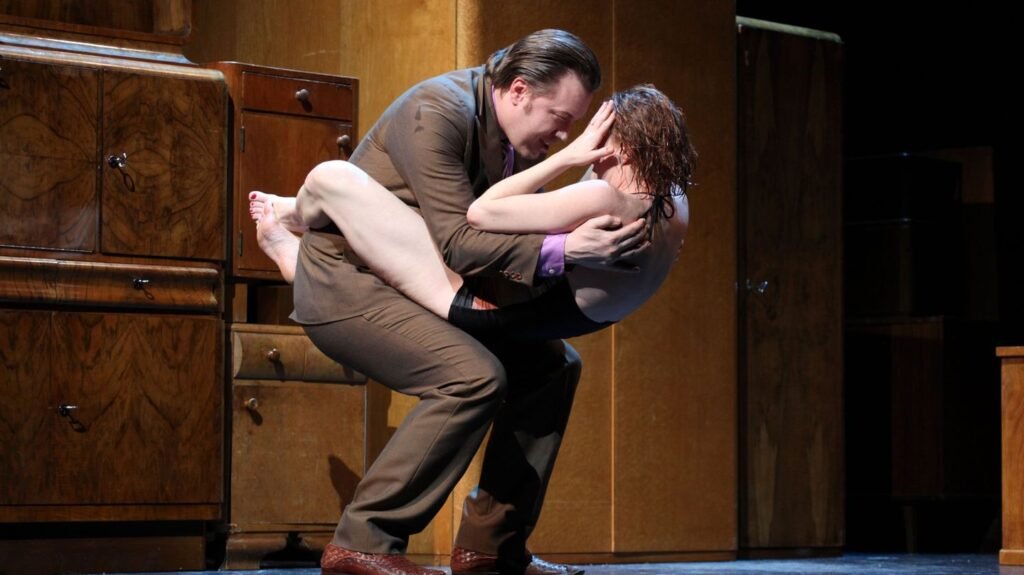 nicholas ofczarek krankheit