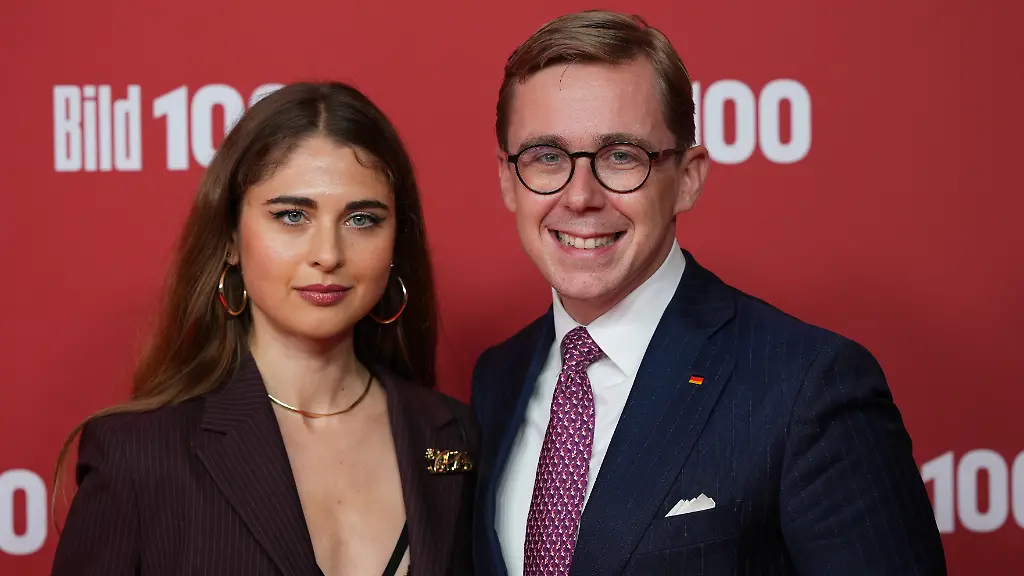 Philipp Amthor verheiratet? Beziehung, Beziehungsstatus & Privatleben des CDU-Politikers philipp amthor verheiratet